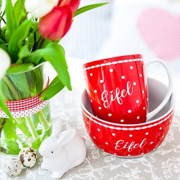 Eifel Tasse und Schale Pünktchen rot Ansicht ein Set: Tasse und Schale PÜNKTCHEN rot