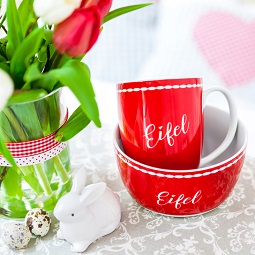 Ansicht ein Set: Tasse und Schale ANTON rot
